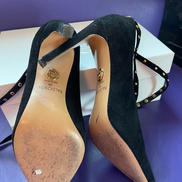 Booties with straps - Picture 2 of 5